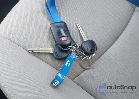 2014 Hyundai Elantra Se z USA, uszkodzony, nr VIN 5NPDH4AE9EH526584